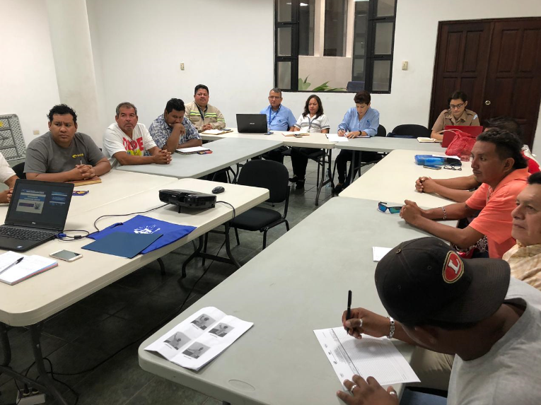 Operadores de equipo portuario en Puerto Quetzal, capital humano certificado en competencia laboral